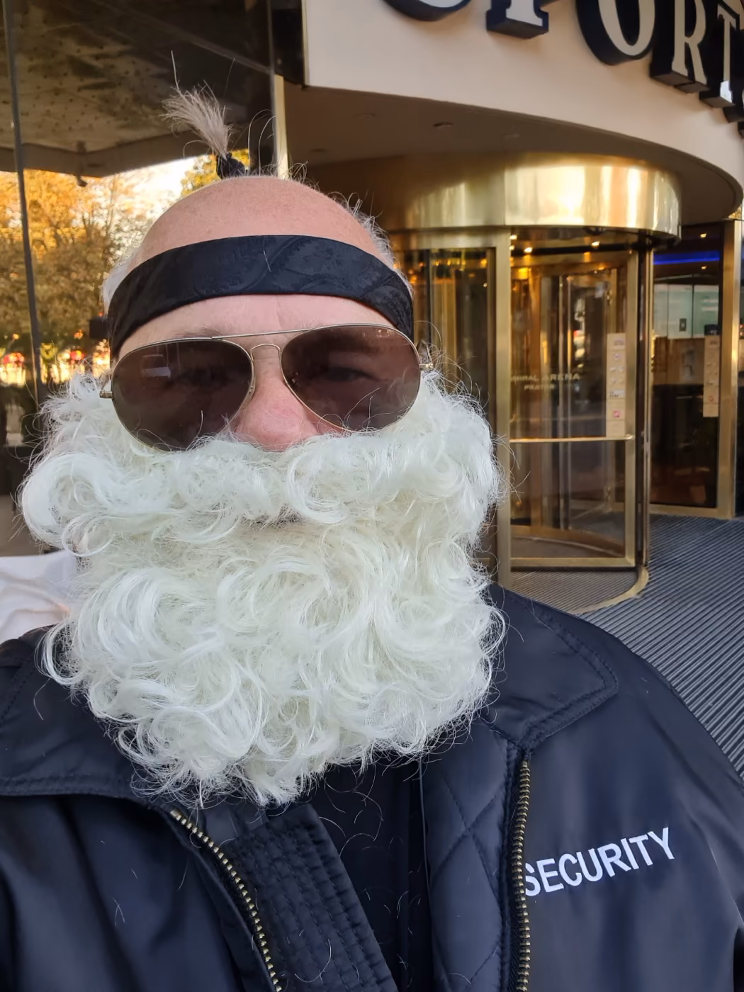 Magic-Security-Show mit überraschtem Gast